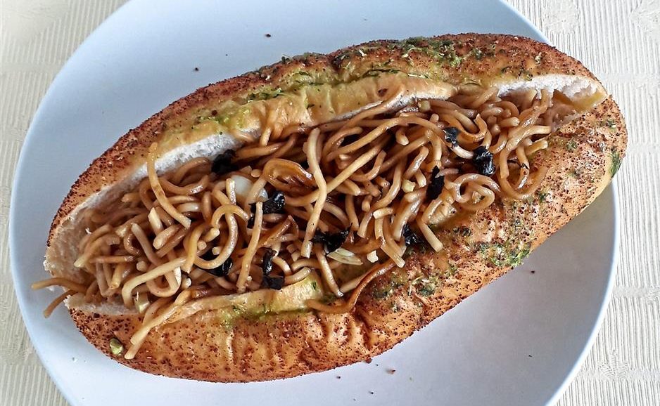 7 sandwiches of Asia, from Roti John to Noodle Bun 6 7 sandwiches of Asia, from Roti John to Noodle Bun