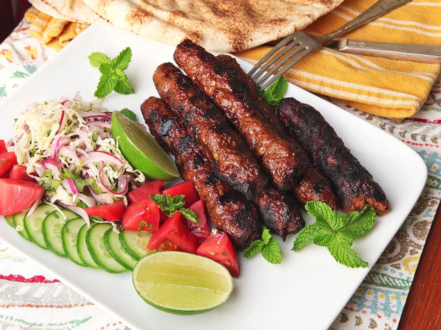 Know the Differences between Indian & Pakistani Cuisine
