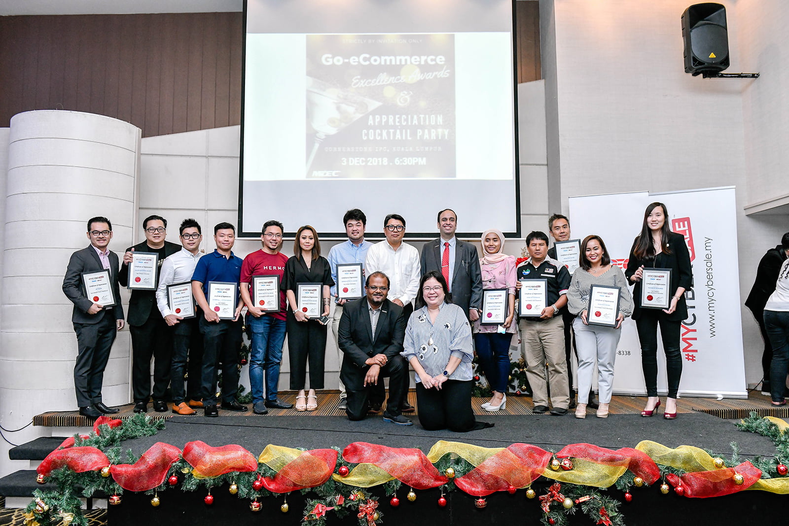 AWARDS02