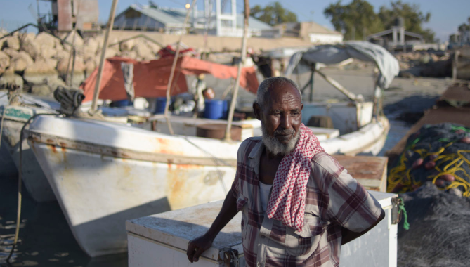 Chinese Corporations Sign Deal to Fish in Somali Waters﻿